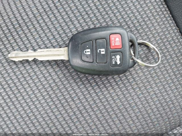 2T1BURHE0GC568136 Toyota Corolla S