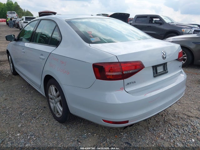 3VW2B7AJ9JM262615 Volkswagen Jetta 1.4t S
