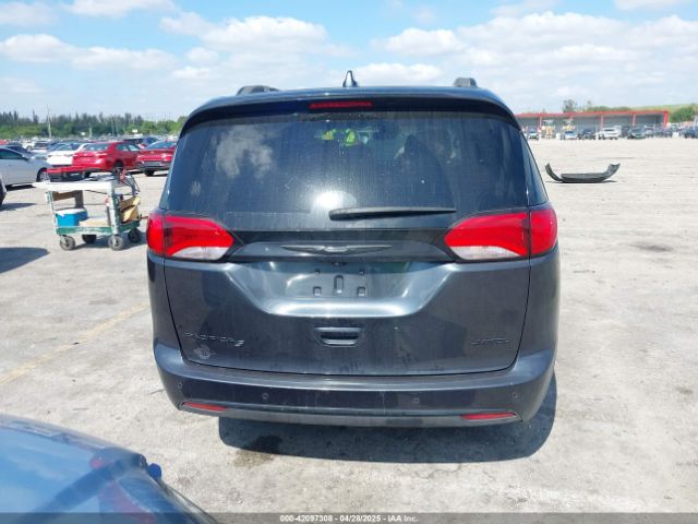 2C4RC1GG8KR657371 Chrysler Pacifica Limited