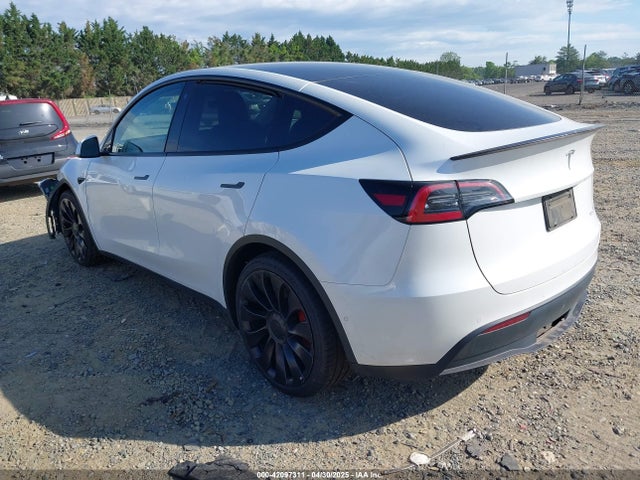 7SAYGDEF9NF542745 Tesla Model Y