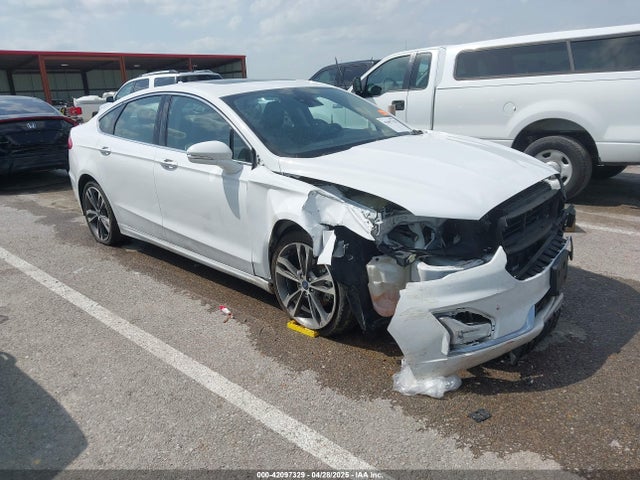 42097329 :رقم المزاد ، 3FA6P0D99LR192821 vin ، 2020 Ford Fusion Titanium مزاد بيع