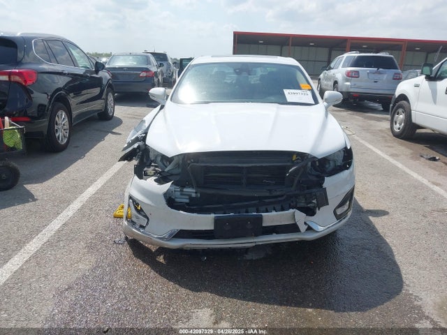 42097329 :رقم المزاد ، 3FA6P0D99LR192821 vin ، 2020 Ford Fusion Titanium مزاد بيع