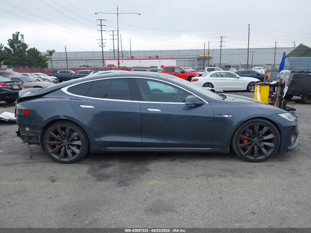 Tesla 2016 2016 5YJSA1E45GF143853 Image 14