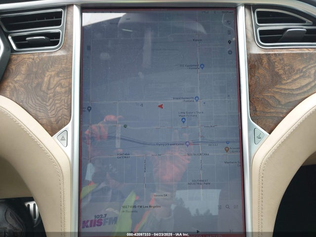 Tesla 2016 2016 5YJSA1E45GF143853 Image 19