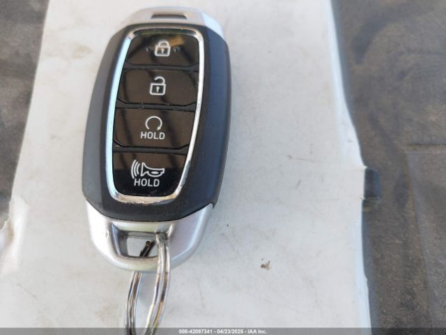KMHRC8A31NU157439 Hyundai Venue Limited