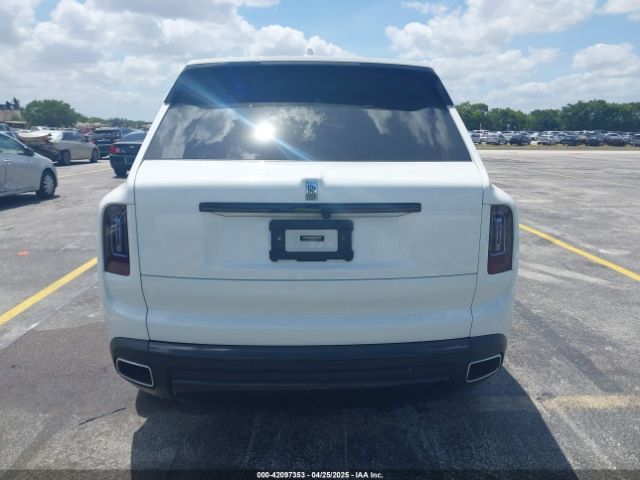 SLATV4C09PU220426 Rolls-Royce Cullinan