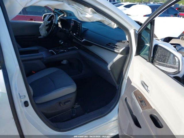 5TDJRKEC7PS163115 Toyota SIENNA XLE