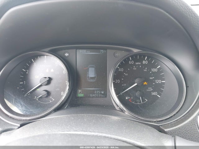 JN8AT2MT5HW401066 Nissan Rogue Sl