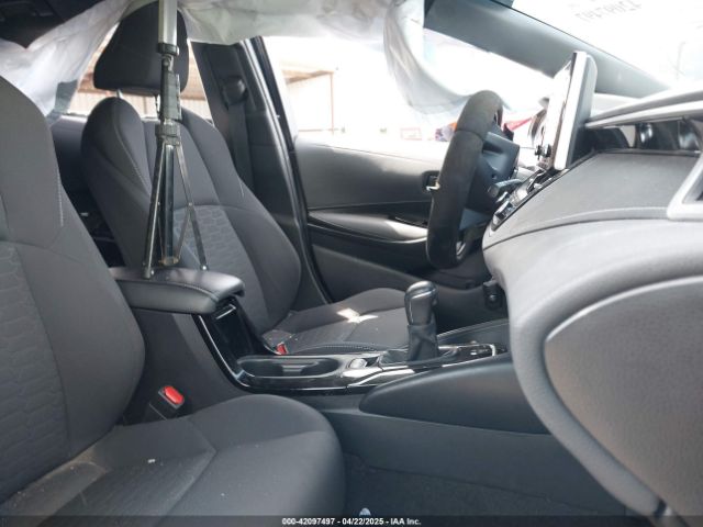 JTND4MBE5M3130281 Toyota COROLLA SE