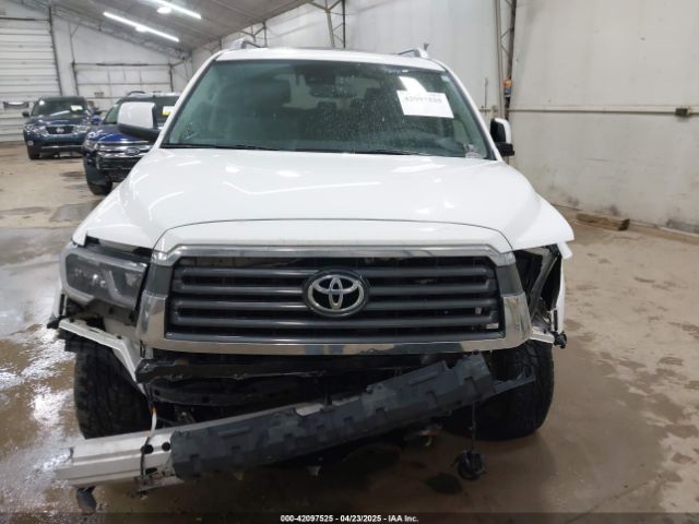 5TDBY5G11KS166492 Toyota Sequoia Sr5
