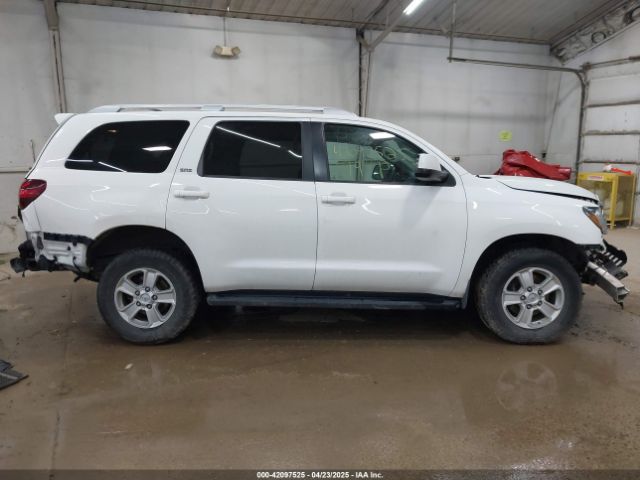 5TDBY5G11KS166492 Toyota Sequoia Sr5
