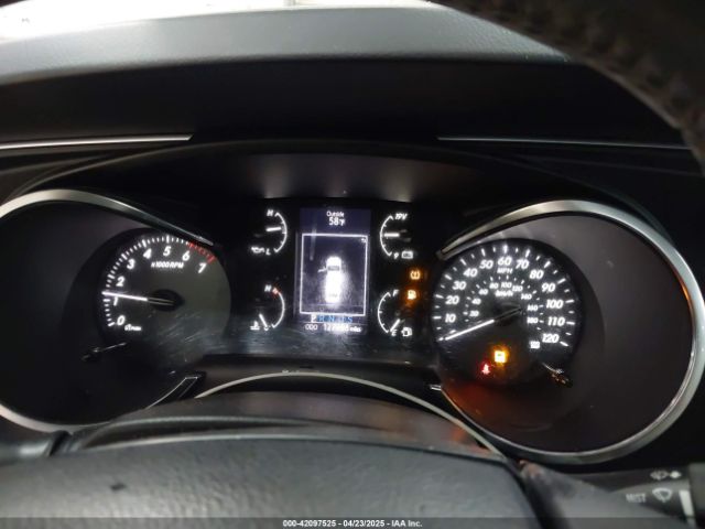 5TDBY5G11KS166492 Toyota Sequoia Sr5
