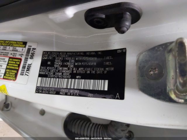 5TDBY5G11KS166492 Toyota Sequoia Sr5