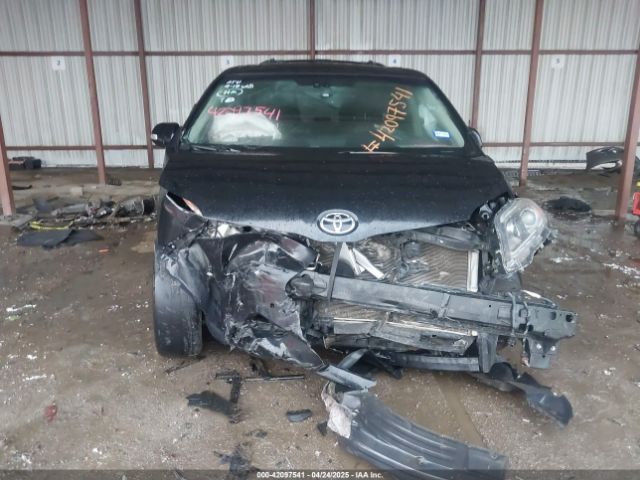 5TDYK3DC7GS762431 Toyota Sienna Limited Premium 7 Passenger