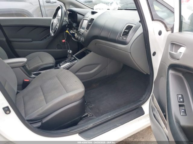 3KPFL4A72JE164251 KIA FORTE LX