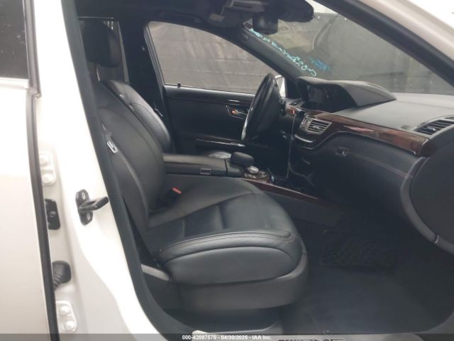 2011 MERCEDES-BENZ S 63 AMG WDDNG7EB7BA402556 Photo 4