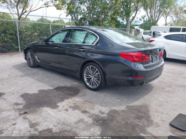 WBAJA5C59JWA39772 BMW 530I