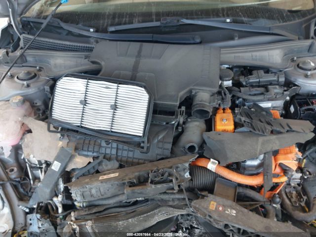 KMHLM4AJ0NU013598 Hyundai Elantra Hybrid Blue