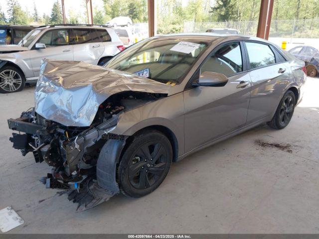 KMHLM4AJ0NU013598 Hyundai Elantra Hybrid Blue