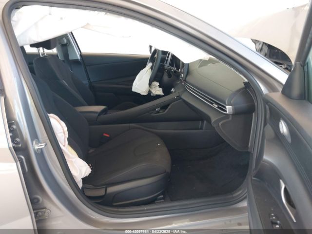 KMHLM4AJ0NU013598 Hyundai Elantra Hybrid Blue