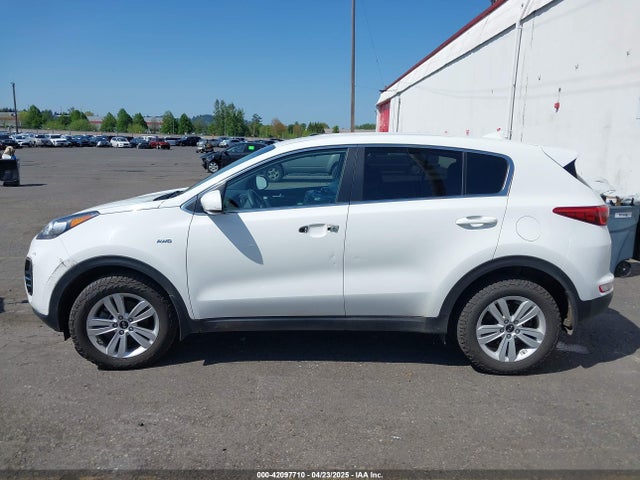 KNDPMCAC0J7387266 KIA Sportage Lx