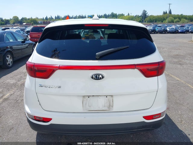 KNDPMCAC0J7387266 KIA Sportage Lx