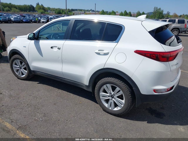 KNDPMCAC0J7387266 KIA Sportage Lx