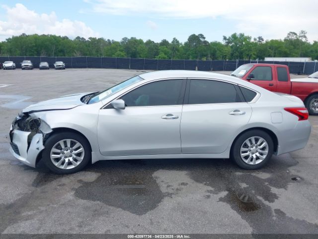 1N4AL3AP6HC480103 Nissan Altima 2.5 S