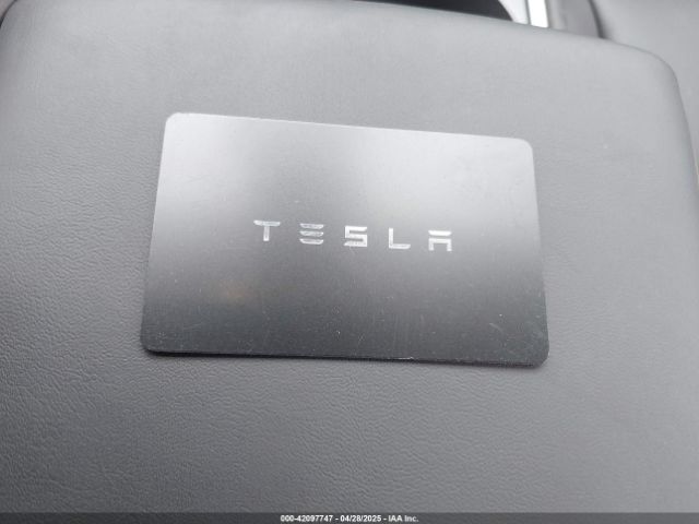 7SAYGDEE8SF238387 Tesla Model Y Long Range Dual Motor All-wheel Drive
