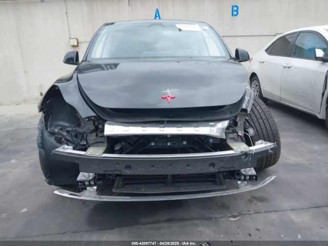 7SAYGDEE8SF238387 Tesla Model Y Long Range Dual Motor All-wheel Drive