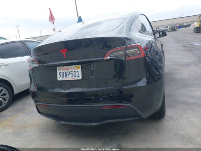 7SAYGDEE8SF238387 Tesla Model Y Long Range Dual Motor All-wheel Drive