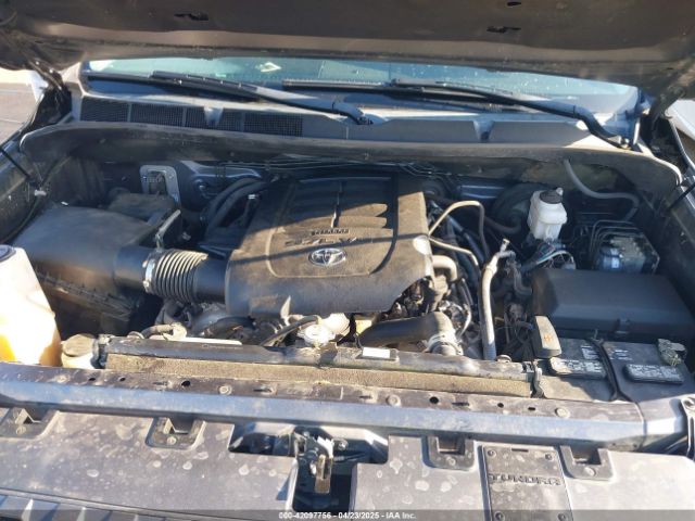 5TFUY5F13JX742618 Toyota Tundra Sr5 5.7l V8