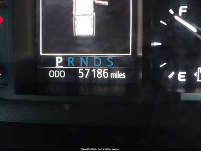 5TFUY5F13JX742618 Toyota Tundra Sr5 5.7l V8