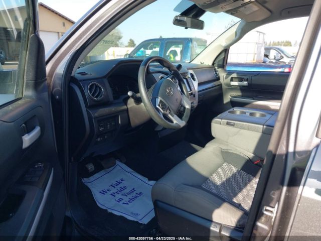 5TFUY5F13JX742618 Toyota Tundra Sr5 5.7l V8