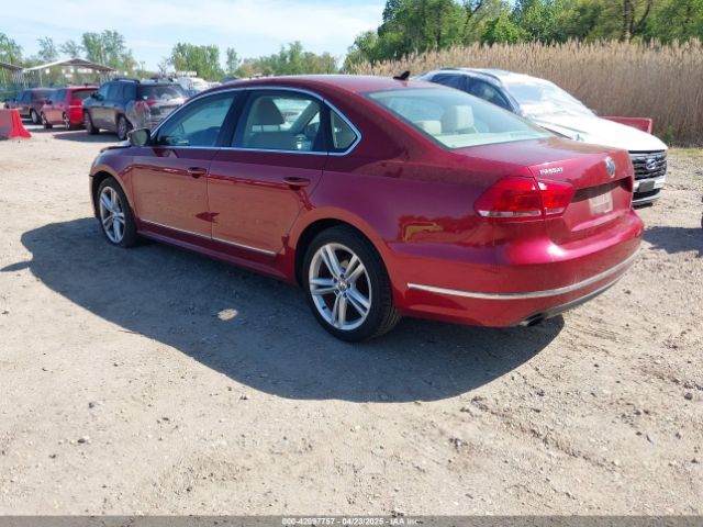 1VWBT7A32FC016612 Volkswagen Passat 1.8t Se