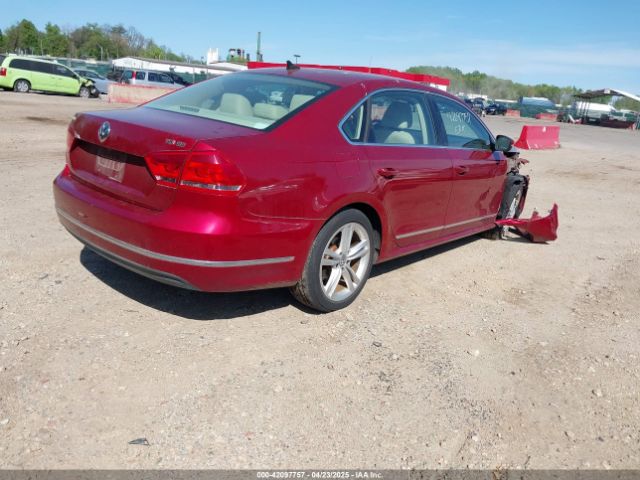 1VWBT7A32FC016612 Volkswagen Passat 1.8t Se