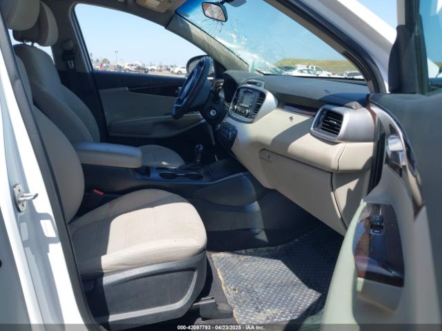 2017 KIA SORENTO 5XYPGDA51HG206607 Photo 4