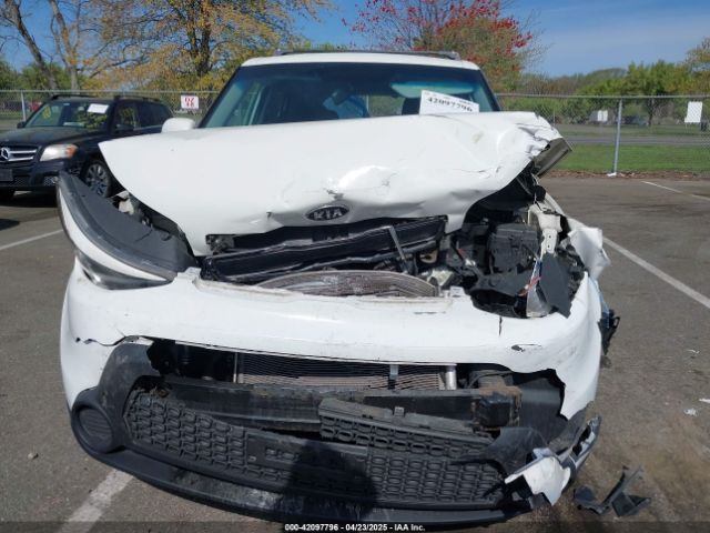 KNDJN2A29G7256799 KIA Soul