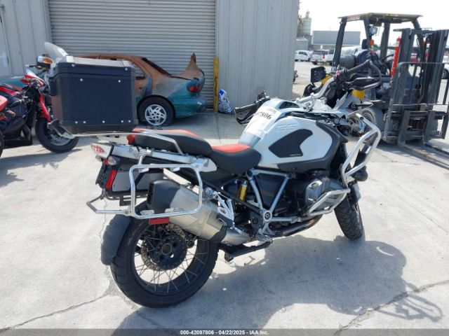 2020 BMW R 1250 WB10J5302LZF83841 Photo 3