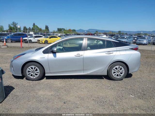 JTDKBRFU7H3032469 Toyota Prius Two