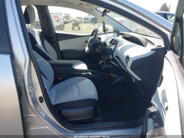 JTDKBRFU7H3032469 Toyota Prius Two