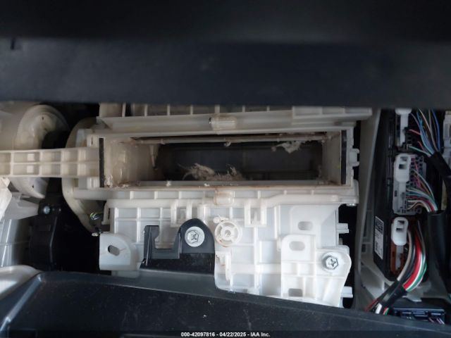JTDKBRFU7H3032469 Toyota Prius Two