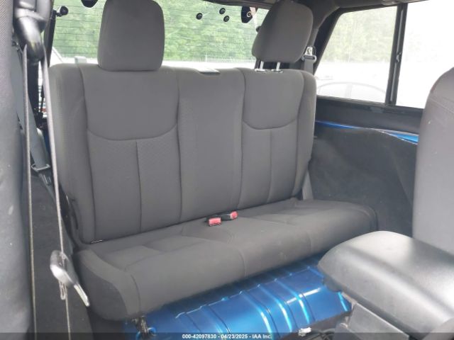 1C4AJWAG4FL552561 Jeep Wrangler Sport