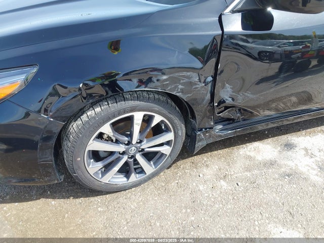 1N4AL3AP9HN357027 Nissan Altima 2.5 Sr