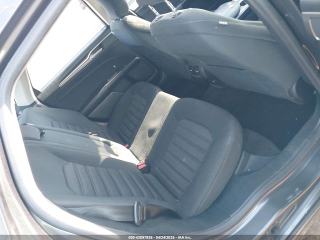 3FA6P0H74JR108569 Ford FUSION SE