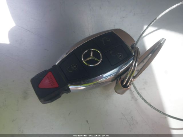 55SWF4JB6HU186221 Mercedes-Benz C 300 Luxury/sport