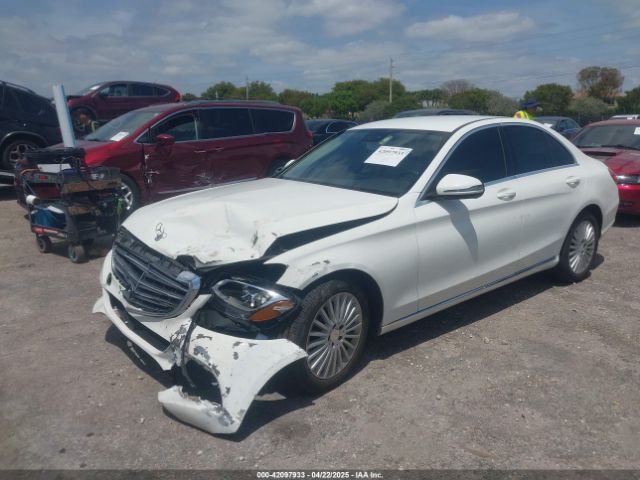 55SWF4JB6HU186221 Mercedes-Benz C 300 Luxury/sport