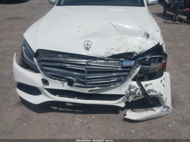 55SWF4JB6HU186221 Mercedes-Benz C 300 Luxury/sport