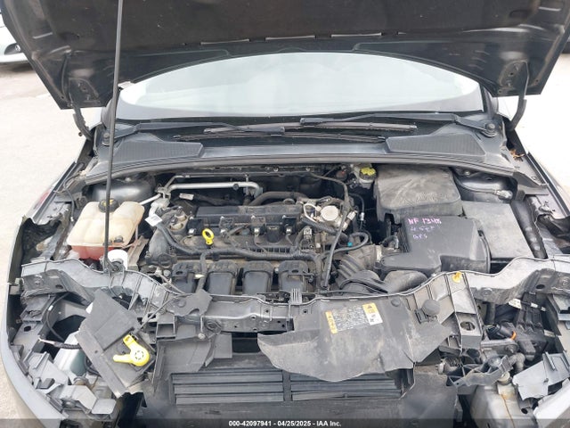 Ford FOCUS SE 2016 1FADP3F21GL404348 Image 10