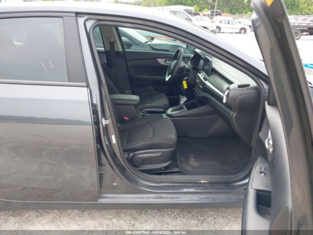 3KPF24AD8NE466674 KIA Forte Lxs
